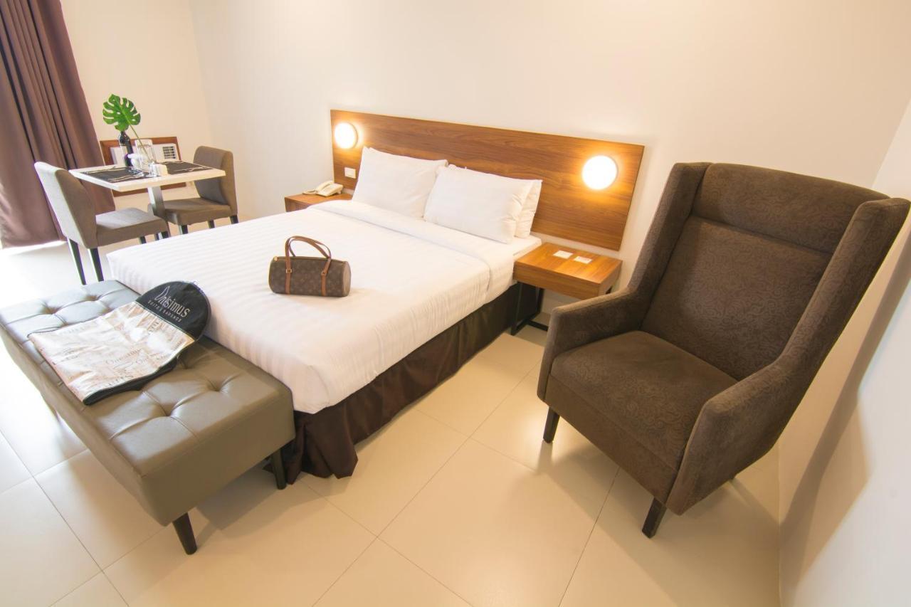 Mango Suites Cauayan Ngoại thất bức ảnh