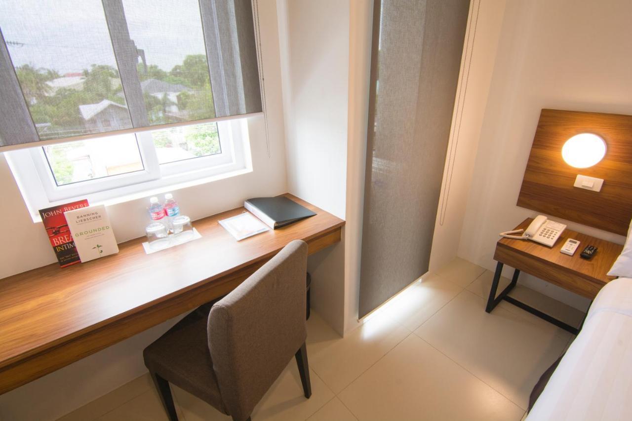 Mango Suites Cauayan Ngoại thất bức ảnh