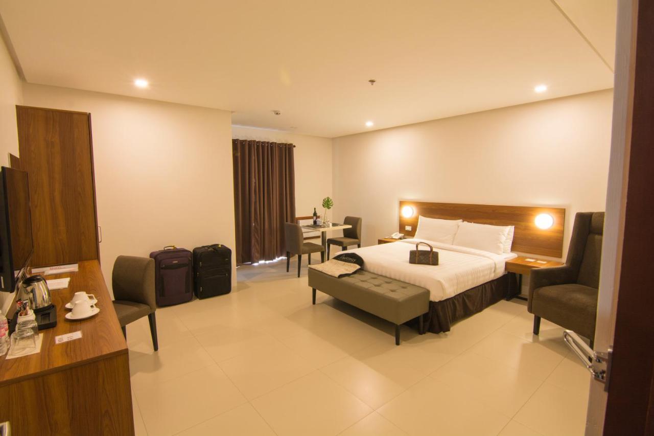 Mango Suites Cauayan Ngoại thất bức ảnh
